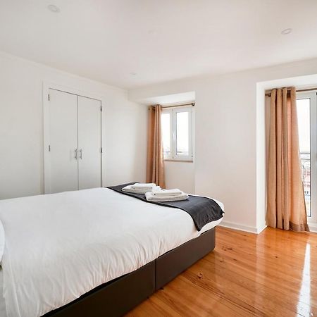 Appartement Cozy Flat In Santa Apolonia à Lisboa Extérieur photo